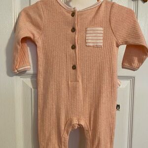 NWT Rabbit and Bear Organic Outfit with Hat